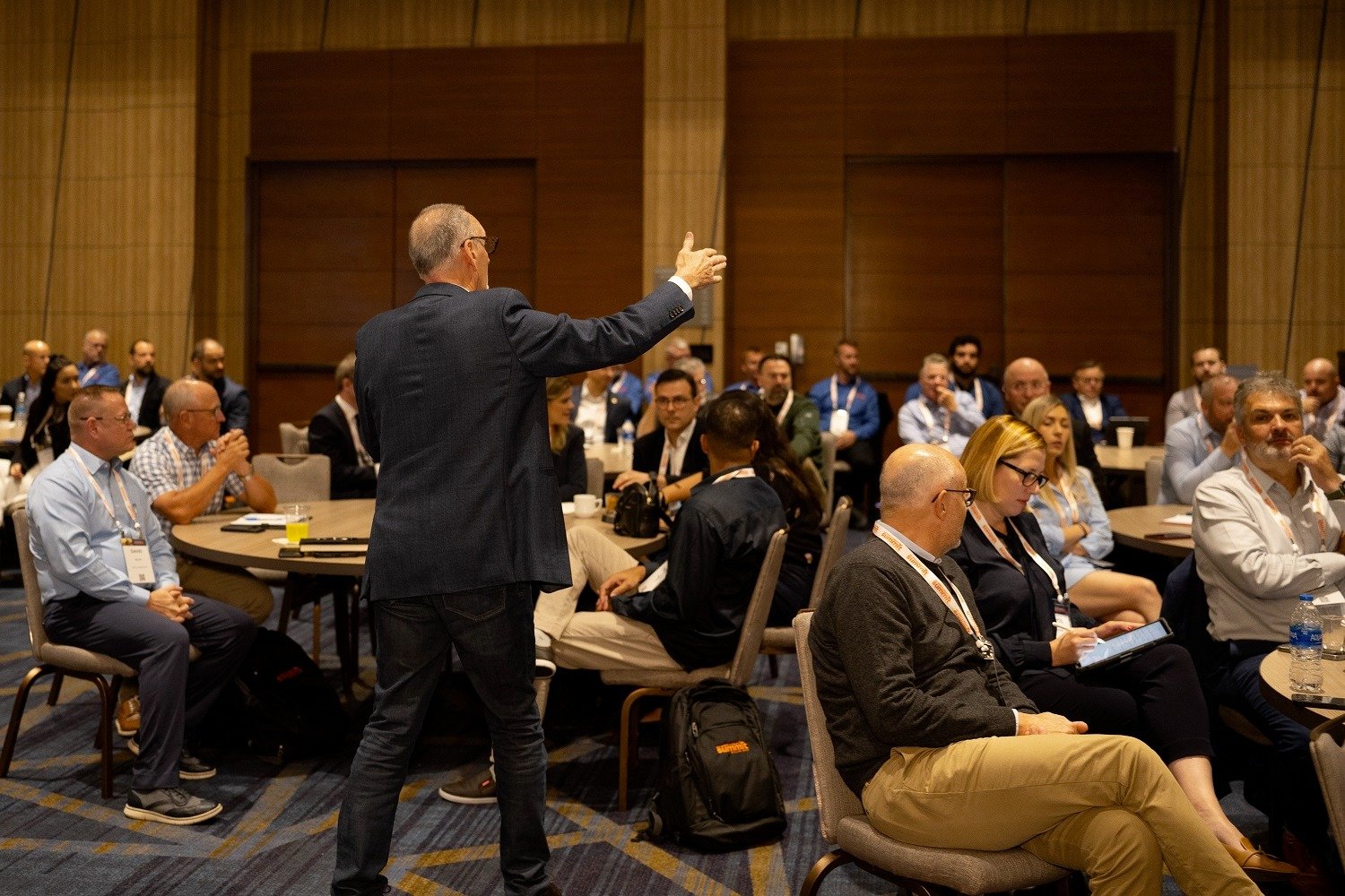 Steve Simpson presenting at the CHC International Helicopter Safety Conference